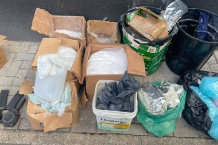 PM desarticula laboratório de drogas e apreende mais de 44 kg de cocaína em Salvador