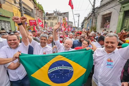 Lula cancela participação na caminhada no 2 de Julho ao lado de Jerônimo, Wagner e Rui