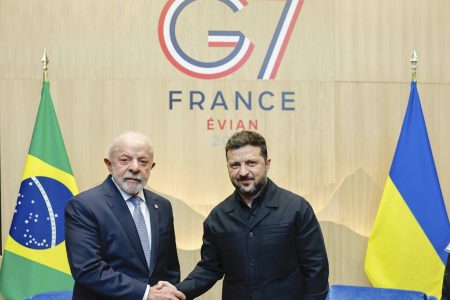 Lula se reúne com presidente da Ucrânia durante agenda no G7