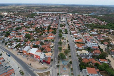 Mulher é esfaqueada pelo ex-companheiro em bar na Bahia