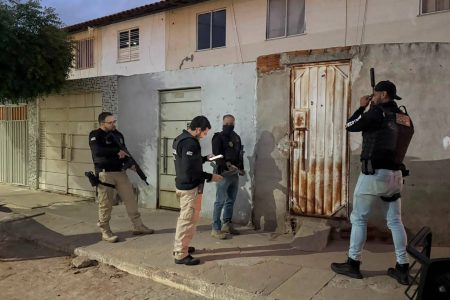 Polícia Civil prende 14 suspeitos e desarticula quadrilha que movimentou R$ 110 milhões na Bahia e Pernambuco