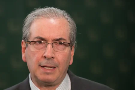 STF bloqueia R$ 6,1 milhões de Eduardo Cunha por suspeita de direcionamento de emendas