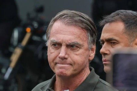 PF confirma que Bolsonaro entregou armas à corporação após decisão do TCU