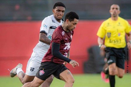 Vitória goleia Redenção por 9 a 0 em jogo-treino no Barradão