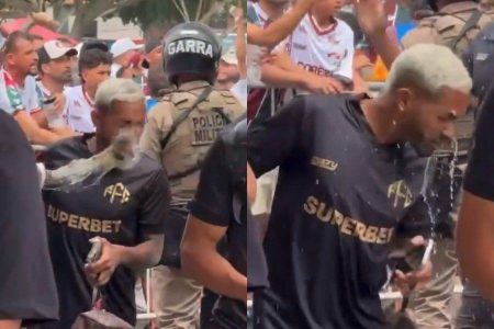 Atacante do Feira FC leva copo de cerveja no rosto antes de clássico da Série B do Baianão