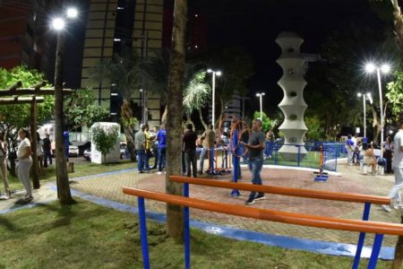 Prefeitura entrega Praça Santos Dumont requalificada na Pituba com novos espaços de lazer