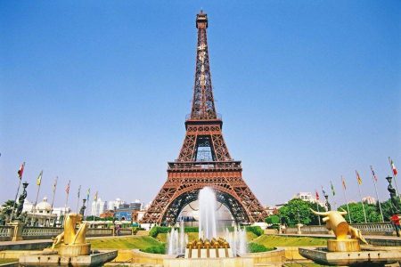 Calor faz Torre Eiffel “crescer”? Entenda como altas temperaturas alteram a estrutura do monumento
