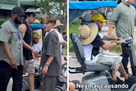 Dias após ser eliminado na Copa, Neymar chama atenção durante passeio em parque da Disney, em Orlando