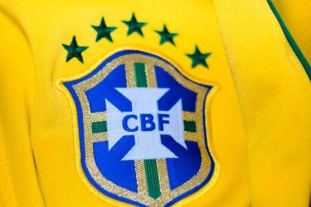 Brasil é eliminado nas oitavas da Copa do Mundo pela primeira vez desde 1990