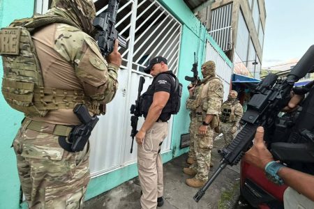 Oito advogados são presos em operação contra facções criminosas na Bahia