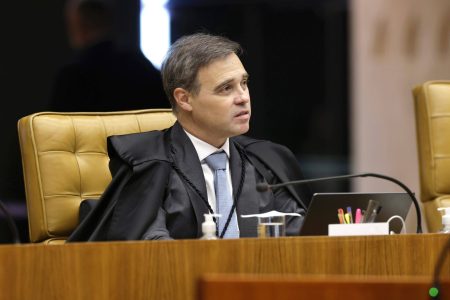 “Num mundo ideal não deveria haver decisões monocráticas”, diz André Mendonça