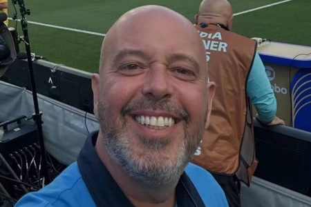 Alex Escobar é submetido a cirurgia para retirada de tumor e celebra recuperação: “Dei um grande passo”