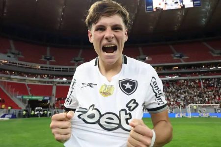 Bahia mira meia argentino do Botafogo e avalia contratação para 2027