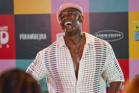 Flavinho, vocalista do Pagod’art, é internado após passar mal e tem show cancelado na Bahia