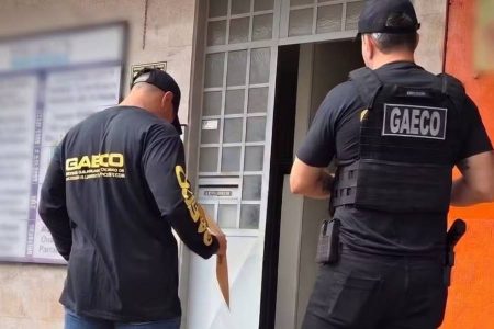 Dois policiais baianos são investigados por participação em grupo suspeito de roubar agrotóxicos