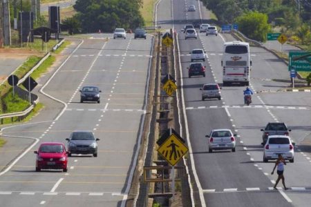 Trecho da BA-099 ganha nova configuração e muda trânsito em Abrantes