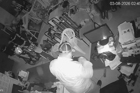 Criminoso invade loja e furta cerca de R$ 100 mil em cidade do interior da Bahia