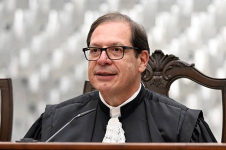Luis Felipe Salomão toma posse como presidente do STJ para o biênio 2026-2028