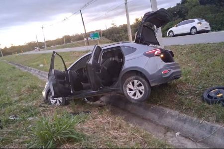 Homem morre após troca de tiros com policiais durante fuga em Camaçari