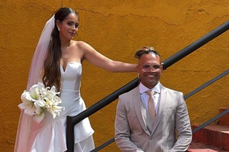 Buja Ferreira, da Timbalada, se casa em cerimônia no Candeal, em Salvador