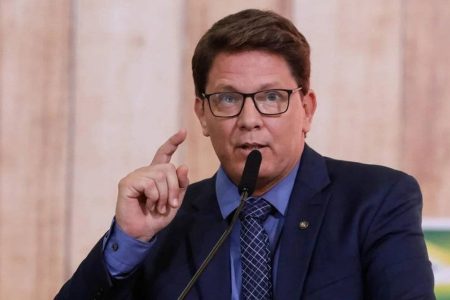 PF deflagra operação para investigar suposto desvio de emendas no financiamento de filme sobre Bolsonaro