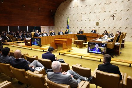 Gilmar, Dino e Zanin divergem de Fachin e defendem juntar casos de Moraes e Mendonça