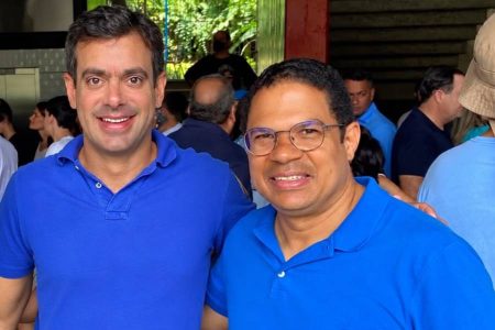 Tiago Correia apresenta Moção de Pesar pela morte de Marcílio Bastos e destaca atuação na Prefeitura de Salvador