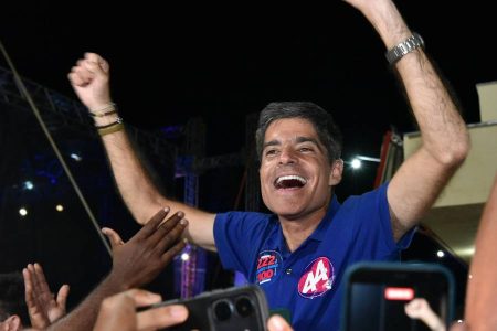 ACM Neto acusa adversários de “baixaria” na reta final da eleição e diz: “Urna vai dizer tudo”