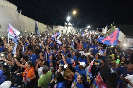 ‘Mar Azul’ toma Amargosa e ACM Neto reforça discurso de mudança