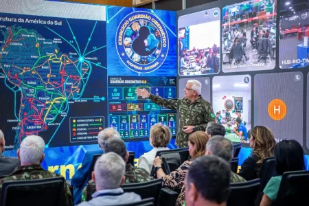 Exército realiza simulação de defesa cibernética às vésperas das eleições