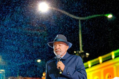 Lula comenta alta no custo de vida: “Se não tem carne, a gente come ovo”