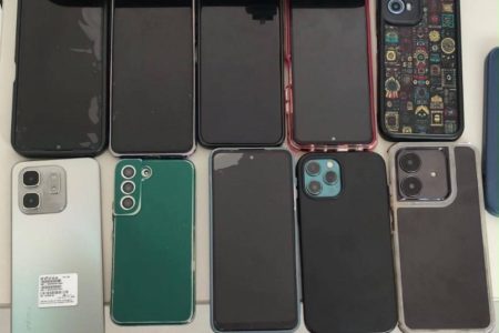 Casal é preso em pousada com 11 celulares furtados durante Micareta de Serrinha