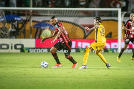 Vitória é condenado a pagar R$ 7 milhões a Lucas Braga