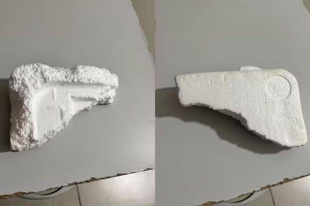 Homem é preso após tentar assaltar casal com arma falsa feita de isopor