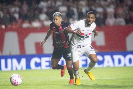 Vitória chega a 15 jogos sem vencer fora de casa e registra pior marca nos pontos corridos