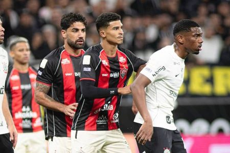Vitória empata com o Corinthians e segue sem vencer fora de casa no Brasileirão