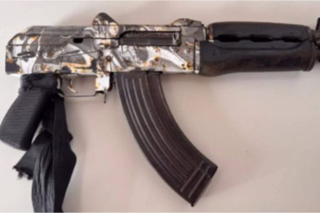 Fuzil AK-47 de fabricação russa é apreendido após confronto em Wenceslau Guimarães