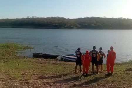 Corpos de dois adolescentes são encontrados após afogamento no Rio Jacuípe, em Feira de Santana