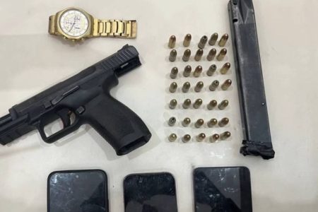 Adolescente é libertada após ser feita refém durante ação policial em Lauro de Freitas