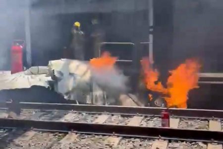 Queda de avião perto do metrô deixa piloto morto em Belo Horizonte