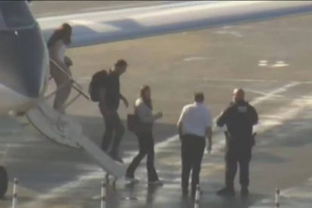 Flávio Bolsonaro chega aos Estados Unidos com a família após viagem por Argentina e Equador