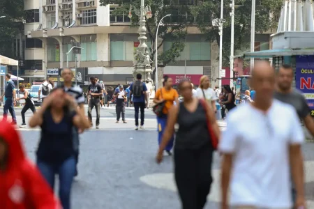 Coalizão reúne propostas econômicas para reduzir desigualdades e orientar próximo governo