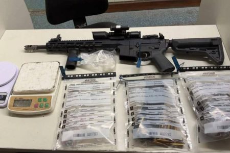 Polícia apreende fuzil, munições e drogas em Cajazeiras